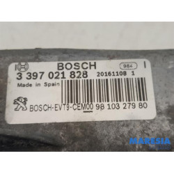 Peugeot - 308 - Wiper mechanism