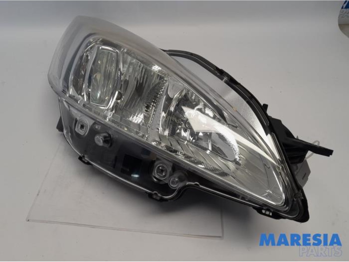 Peugeot - 508 - Phare droit