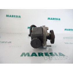 Renault - Clio - Power steering pump