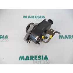 Renault - Clio - Power steering pump