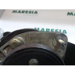 Renault - Clio - Power steering pump
