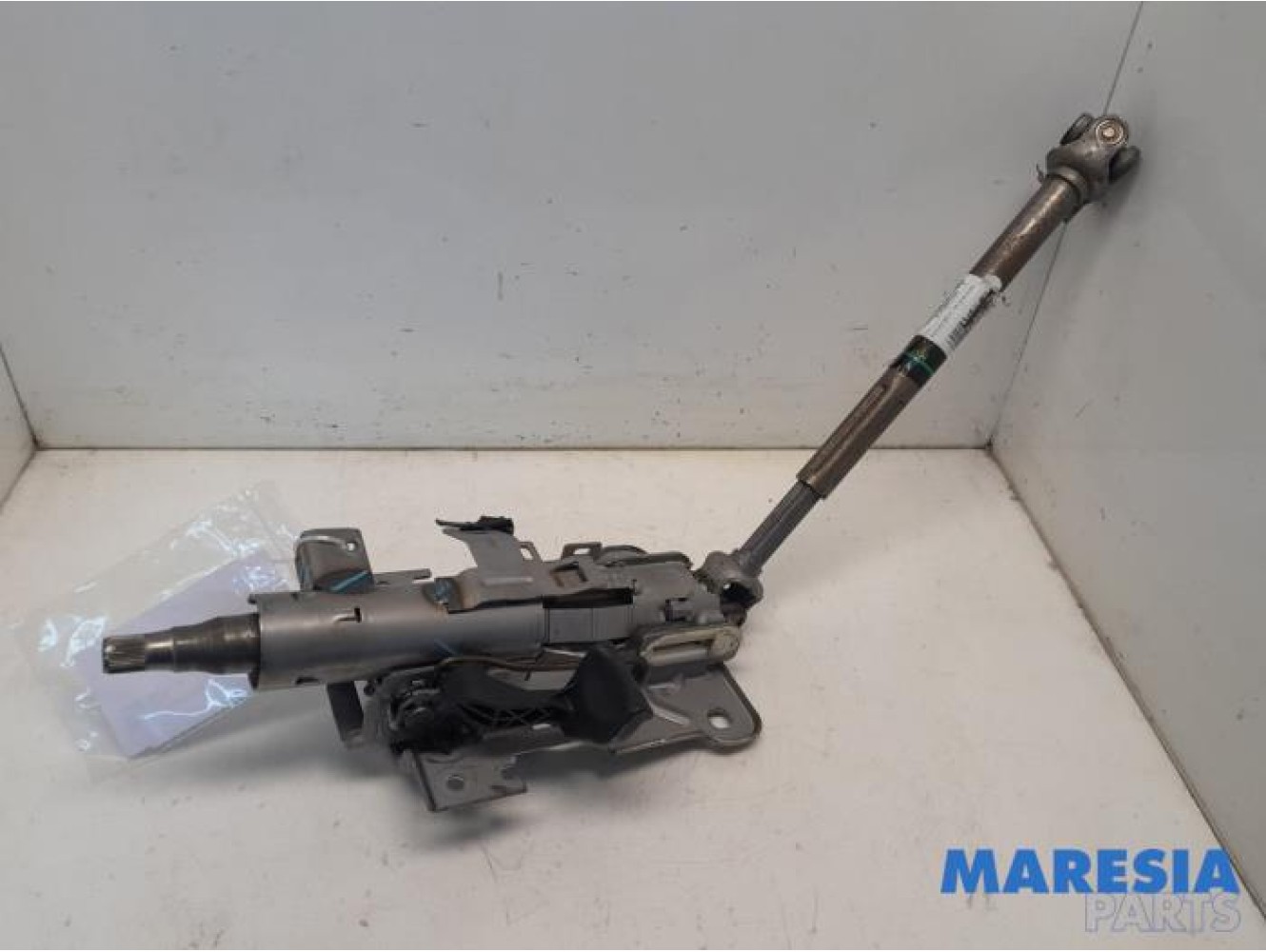 Peugeot - 208 - Steering column housing