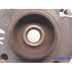 Peugeot - 208 - Knuckle, front right
