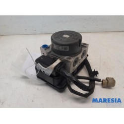 Peugeot - 208 - ABS pump