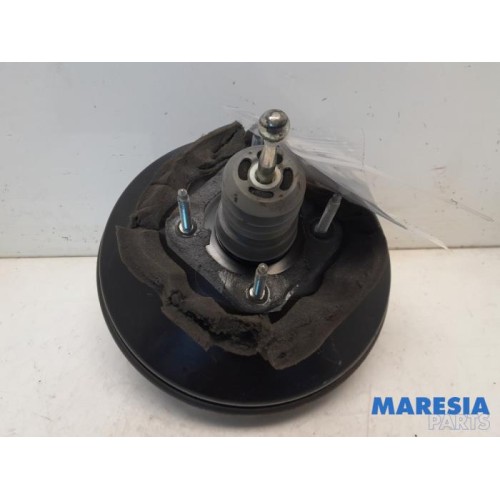 Peugeot - 208 - Brake servo