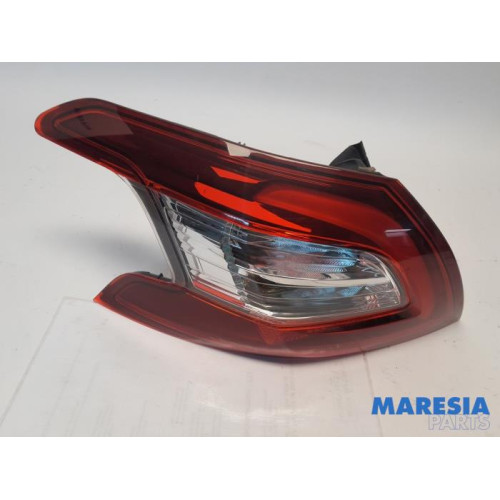 Peugeot - 308 - Achterlicht links