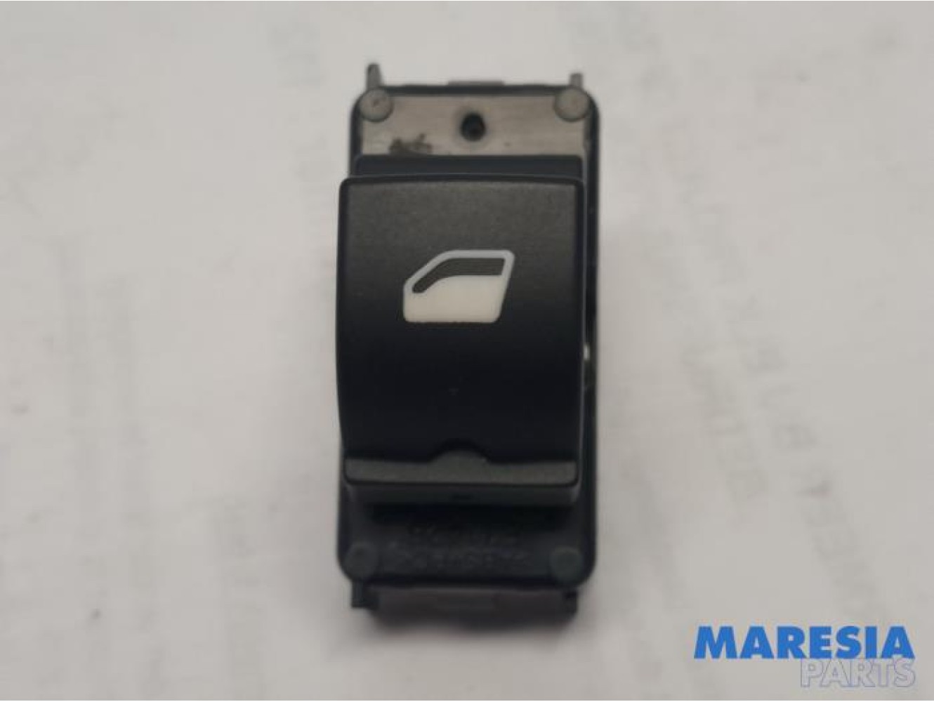 Peugeot - 308 - Electric window switch