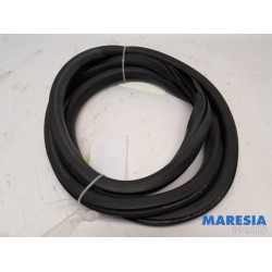 Citroen - C4 Grand Picasso - Rear door seal 4-door, right
