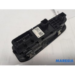 Peugeot - 308 - Multi-functional window switch