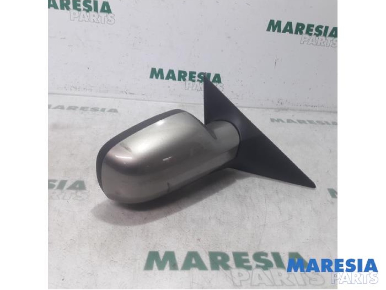 Renault - Megane Scenic - Wing mirror, right