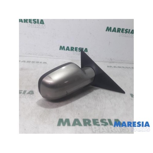 Renault - Megane Scenic - Wing mirror, right