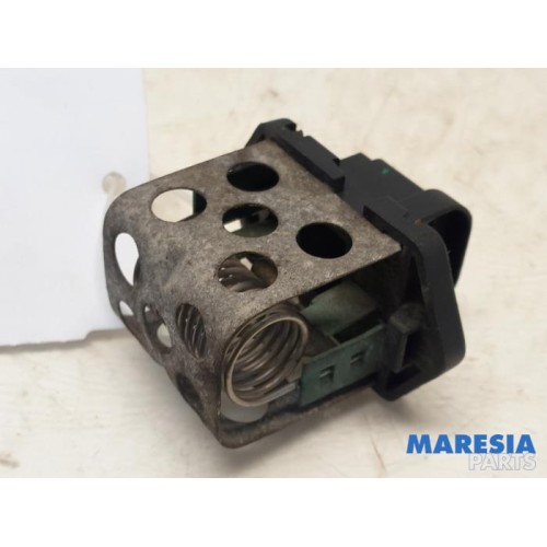 Renault - Kangoo - Cooling fan resistor