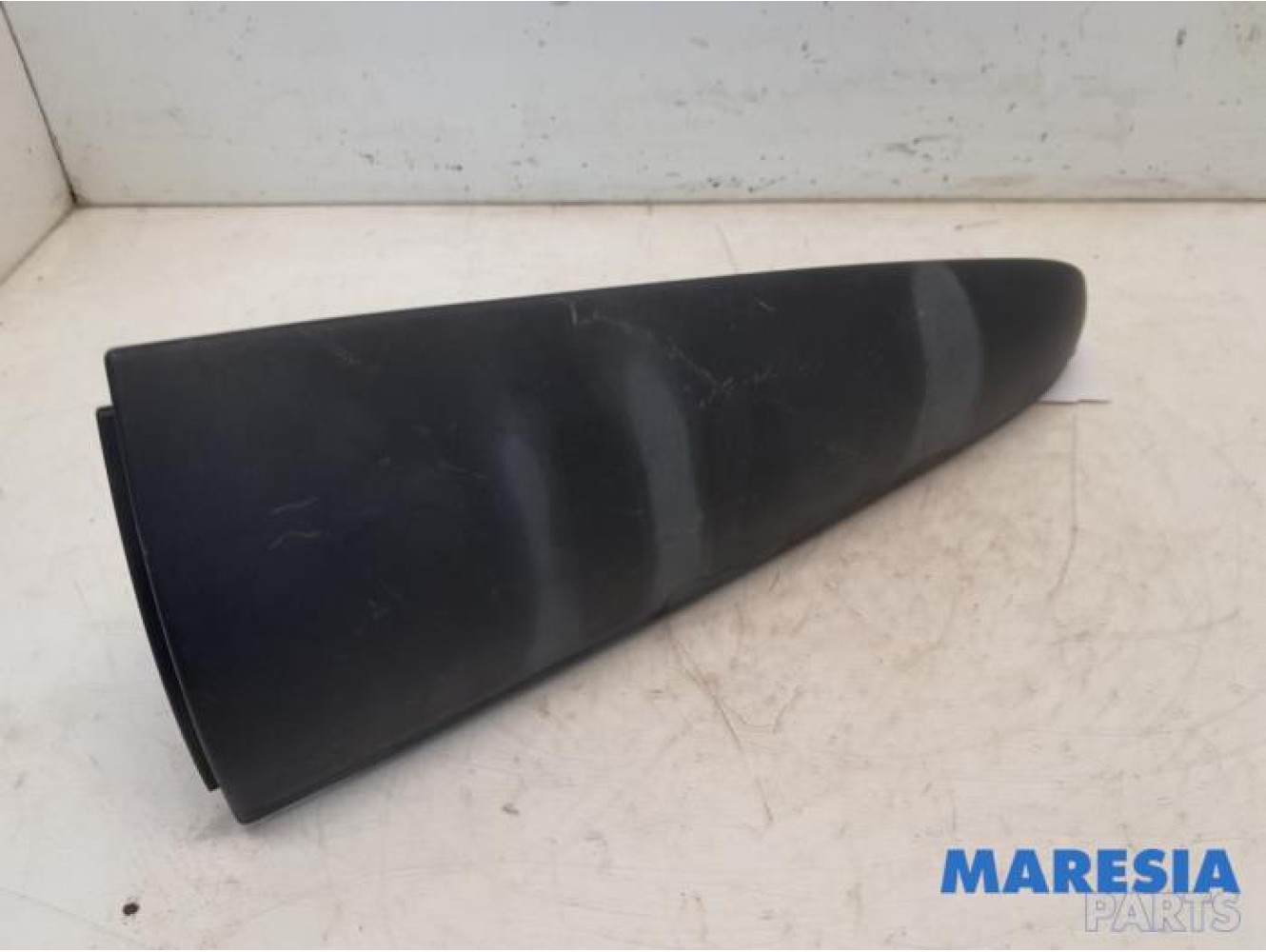 Renault - Kangoo - Rear bumper component, right