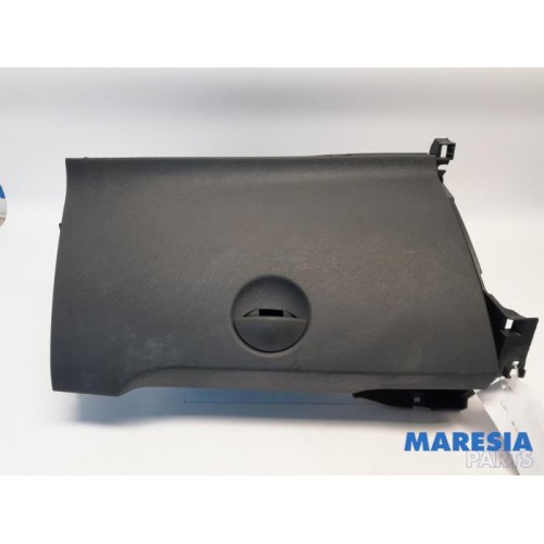 Renault - Kangoo - Glovebox