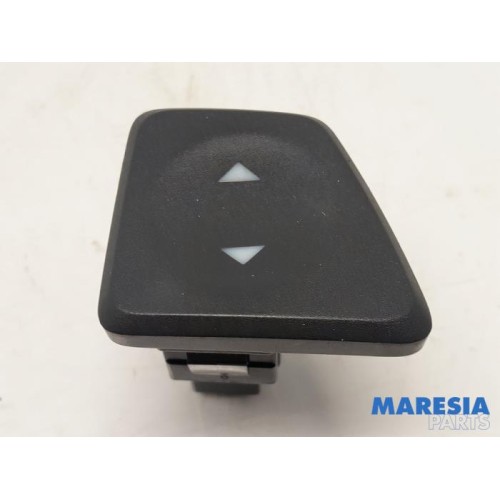 Fiat - 500 - Electric window switch