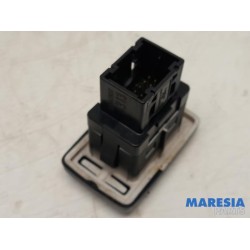 Fiat - 500 - AUX / USB connection