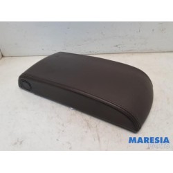 Peugeot - 508 - Armrest