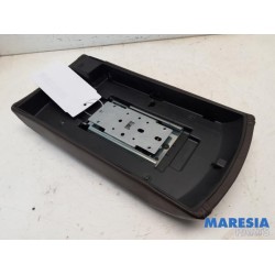 Peugeot - 508 - Armrest