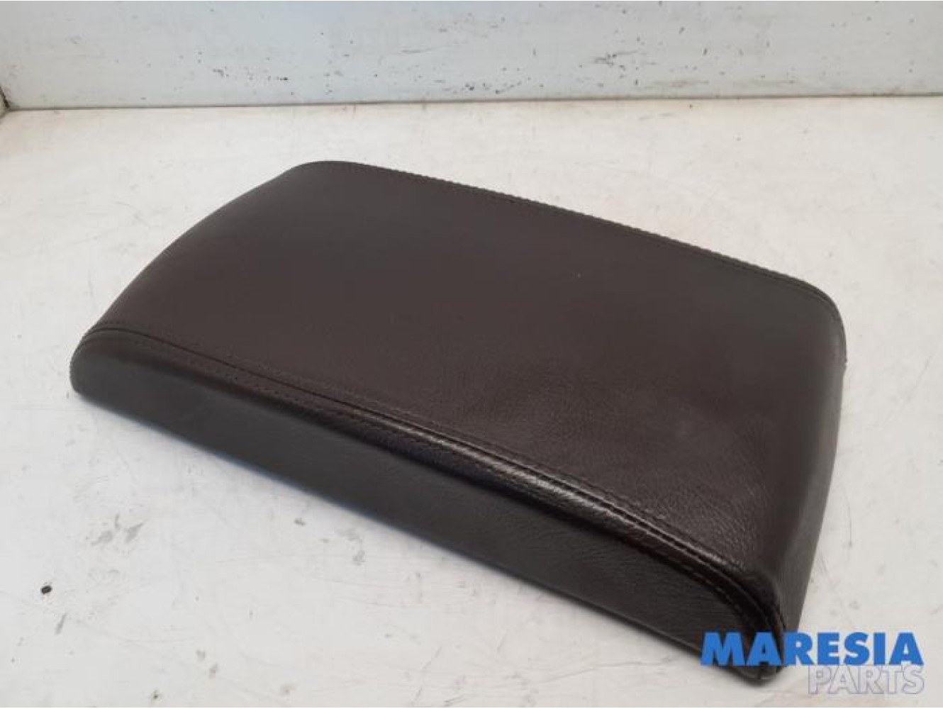 Peugeot - 508 - Armrest