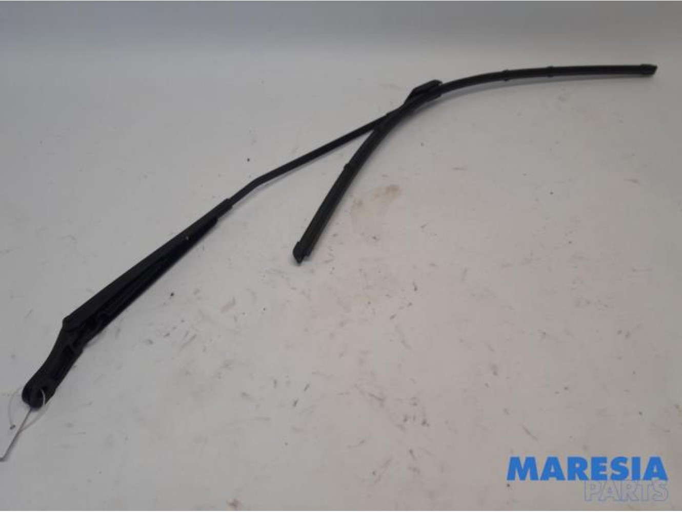 Peugeot - 3008 - Front wiper arm