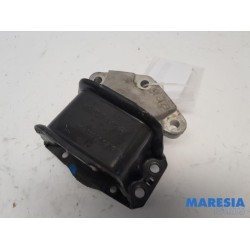 Peugeot - 3008 - Engine mount