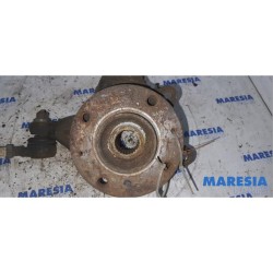 Peugeot - 306 - Achsschenkel rechts vorne
