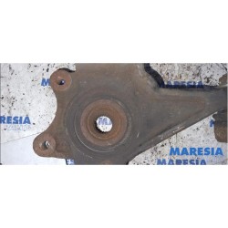 Peugeot - 306 - Achsschenkel rechts vorne