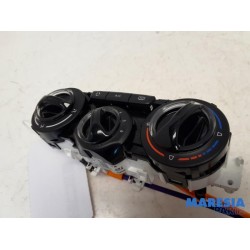 Peugeot - 208 - Heater control panel
