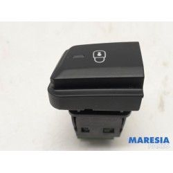Peugeot - 208 - Central locking switch