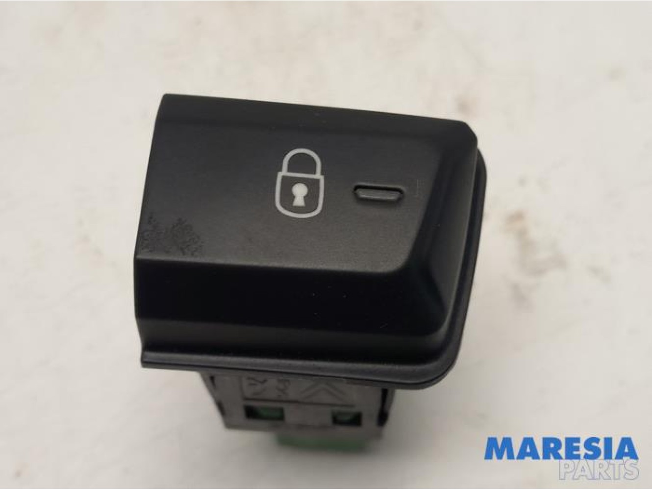 Peugeot - 208 - Central locking switch