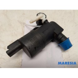 Peugeot - 208 - Scheibensprüherpumpe vorne