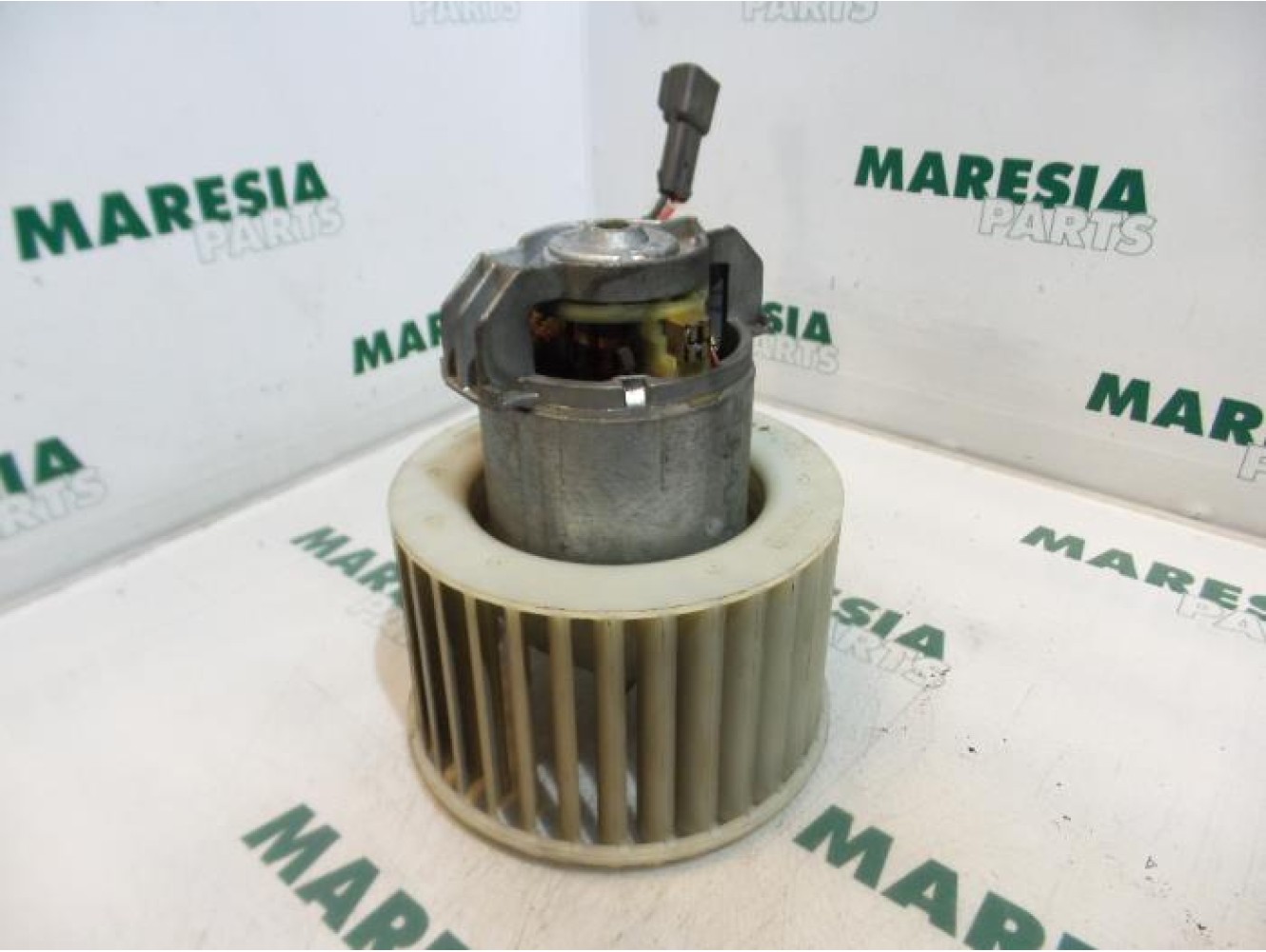 Lancia - Thema - Heating and ventilation fan motor