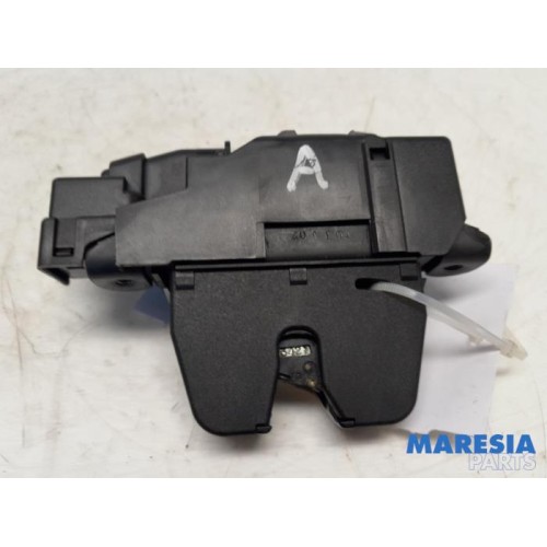 Peugeot - 508 - Tailgate lock mechanism