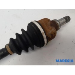 Peugeot - 208 - Front drive shaft, left