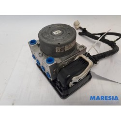 Peugeot - 208 - ABS pump