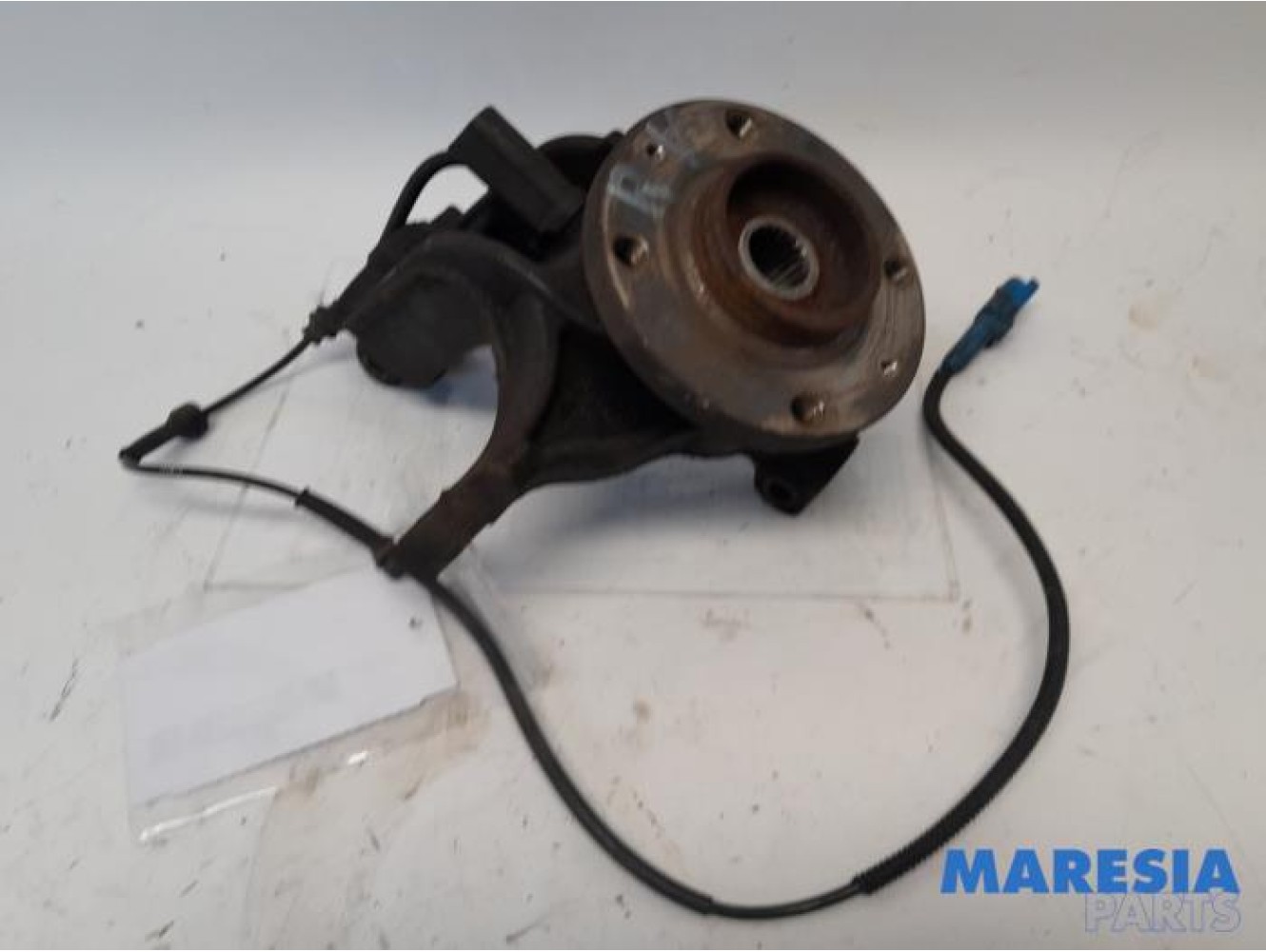 Peugeot - 208 - Knuckle, front right