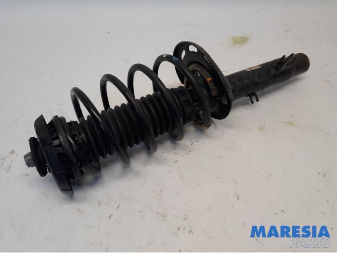 Peugeot - 208 - Front shock absorber rod, right
