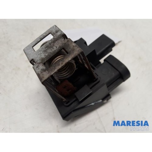 Peugeot - 508 - Cooling fan resistor