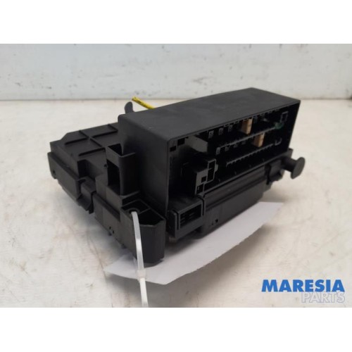 Peugeot - 508 - Fuse box