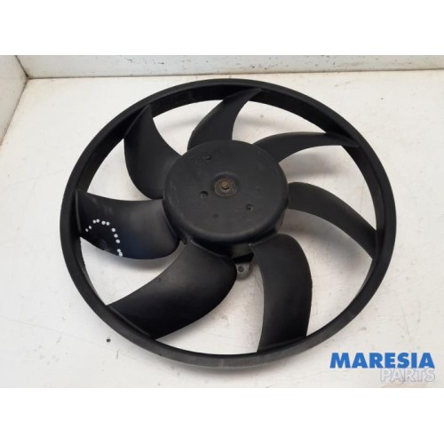 Peugeot - 208 - Fan motor