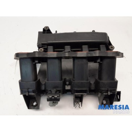 Renault - Twingo - Intake manifold