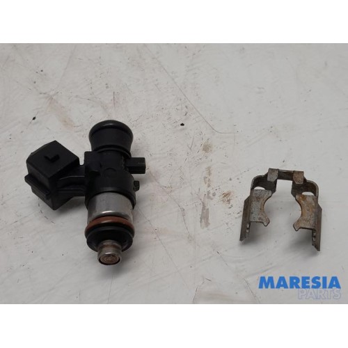 Renault - Twingo - Injector (petrol injection)