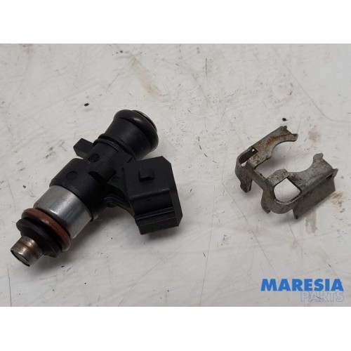Renault - Twingo - Injector (petrol injection)
