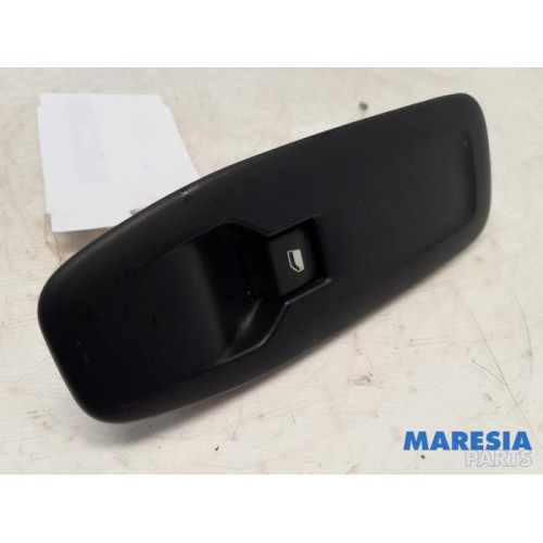 Peugeot - 208 - Electric window switch