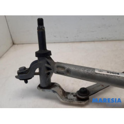 Peugeot - 208 - Wiper mechanism