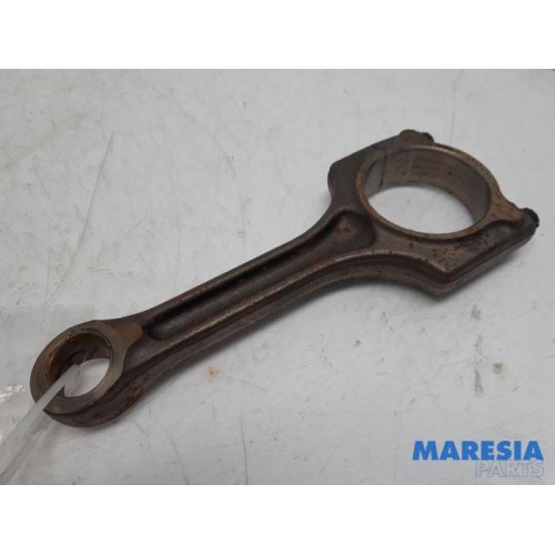 Citroen - C4 Picasso - Connecting rod