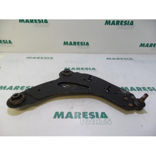 Renault - Trafic - Front lower wishbone, right