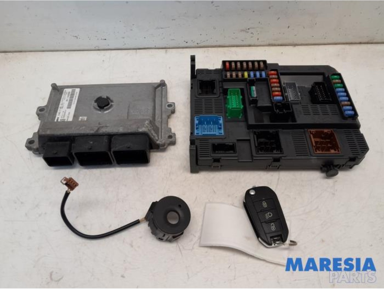 Peugeot - 208 - Engine management computer