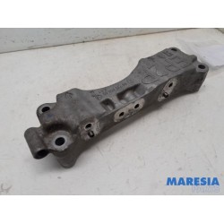 Citroen - C4 Picasso - Engine mount