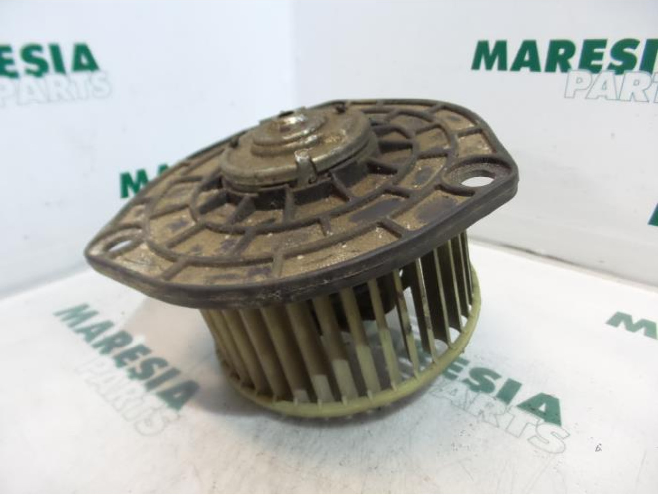 Lancia - Y(Psilon) - Heating and ventilation fan motor